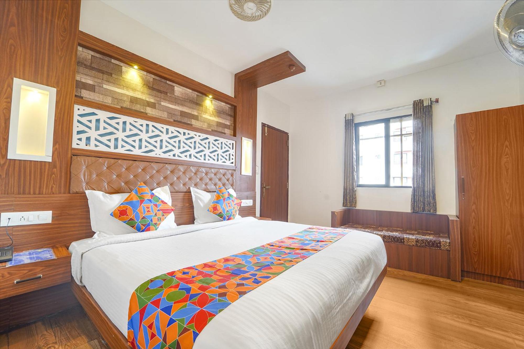 Fabhotel Qube - 800M From Ernakulam Junction South Railway Station Kochi Exteriér fotografie