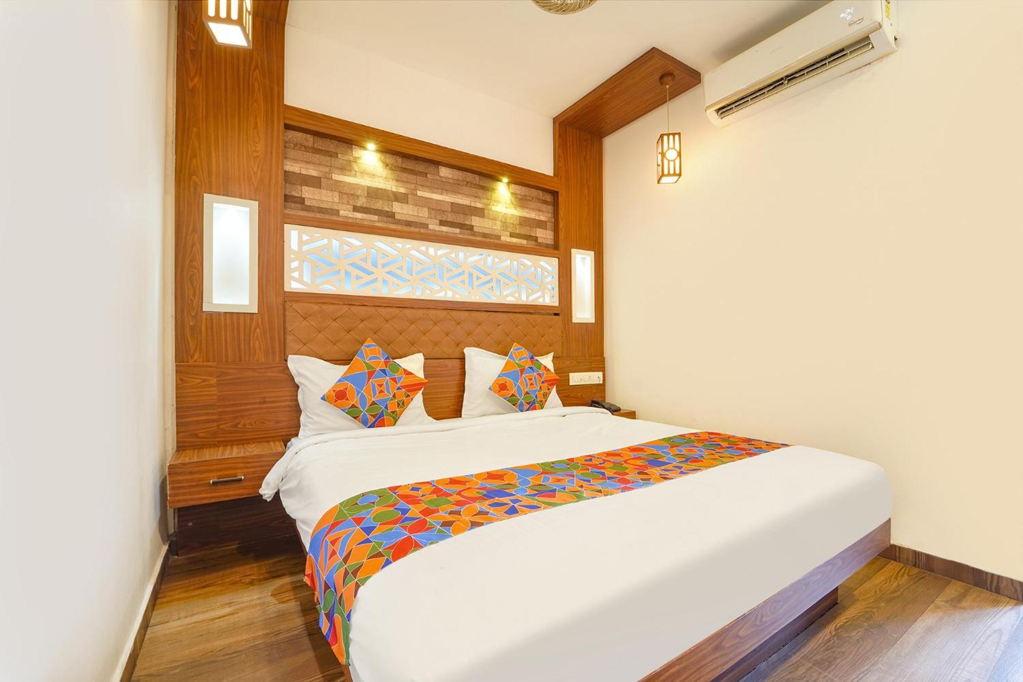 Fabhotel Qube - 800M From Ernakulam Junction South Railway Station Kochi Exteriér fotografie